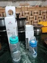 2-in-1 Baby Feeding Bottle | BPA Free with Anti-Colic Nipple & Spoon | Easy Flow Neck Design - Lion & Giraffe 125ml & 250ml