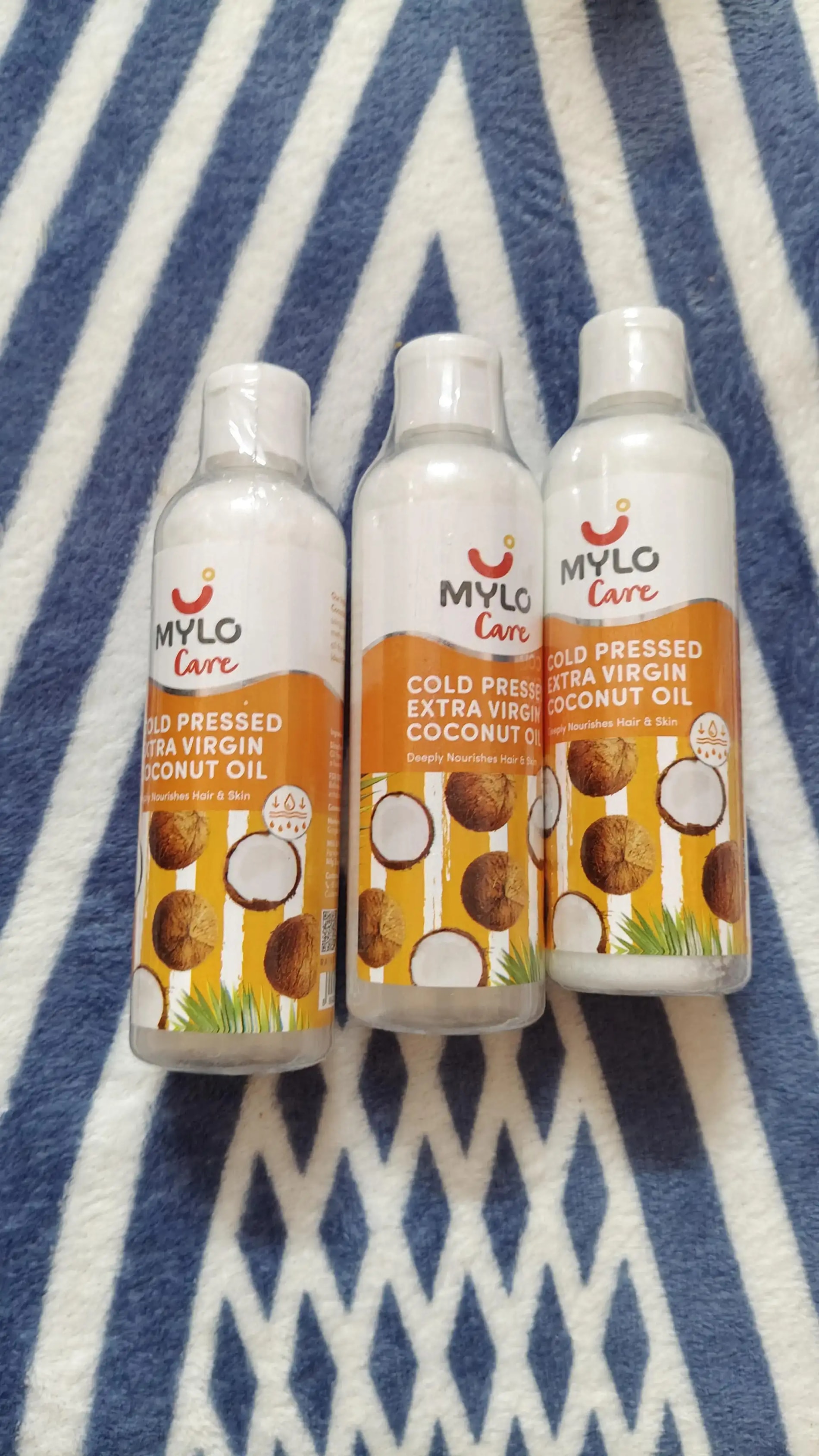 Cold Pressed Extra Virgin Coconut Oil for Skin & Hair - Nourishes Skin Deeply | Reduces Dandruff | Strengthens Hair | Soothes Baby's Rashes - 200 ml