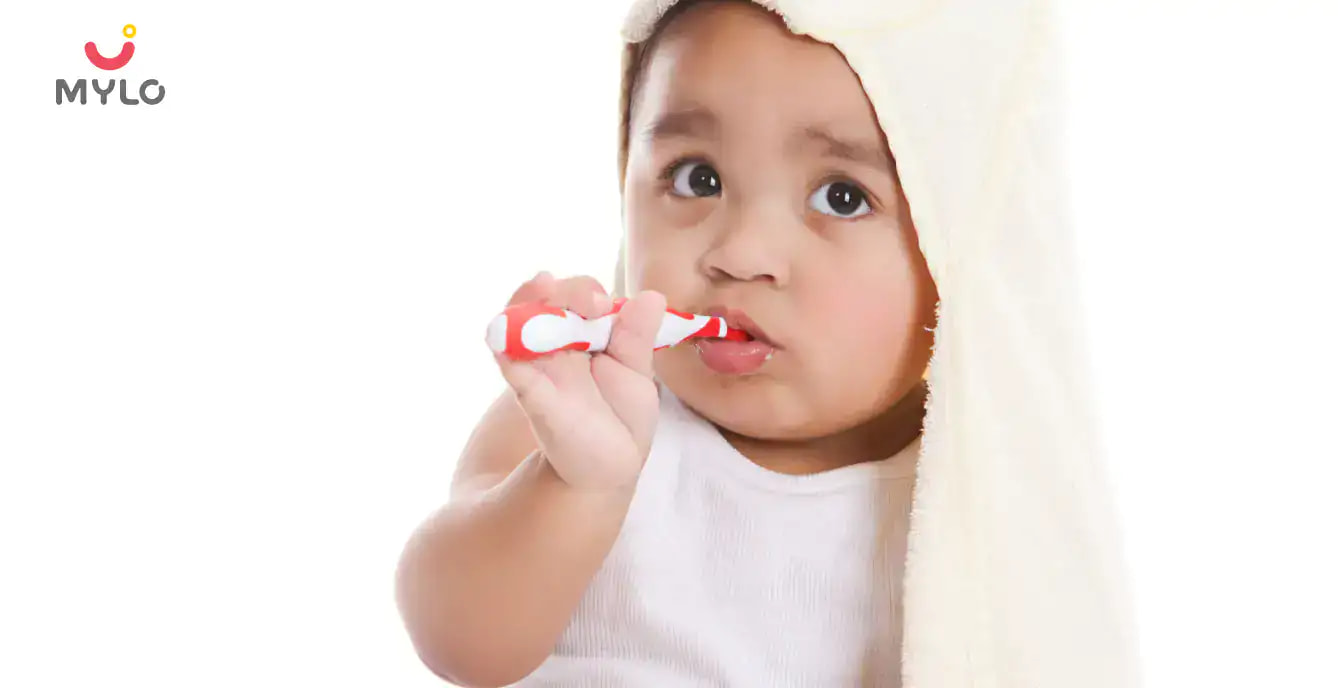 మీ శిశువు యొక్క మొదటి సంవత్సరంలో దంతాలు  తోమడానికి దశల వారీ గైడ్ (Step-by-Step Guide to Brush Your Baby's Teeth During the First Year of Life  in Telugu)