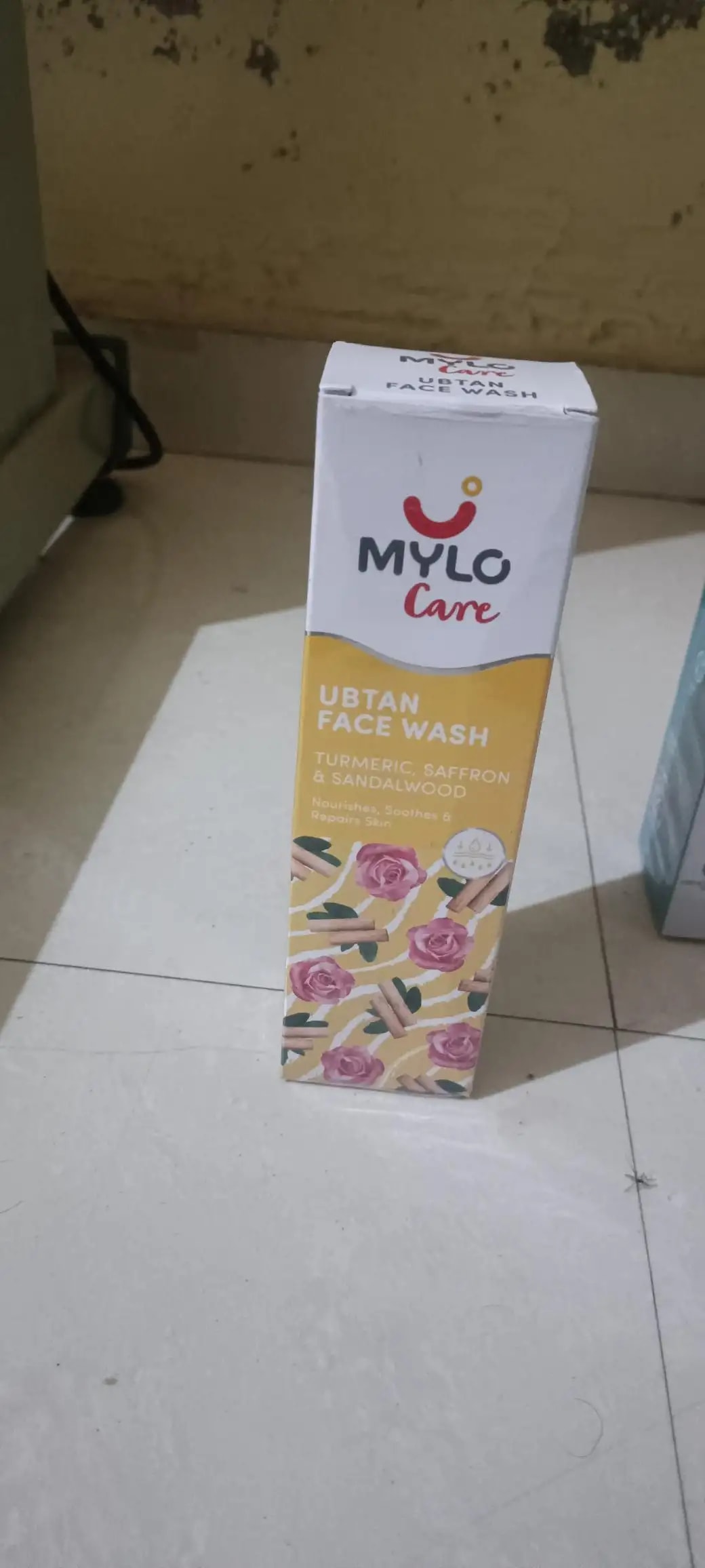 Ubtan Face Wash with Saffron, Nalpamaradi Oil & Turmeric | Brightens Skin | Removes Dead Skin Cells | Fights Acne | Lightens Skin (100 gm)