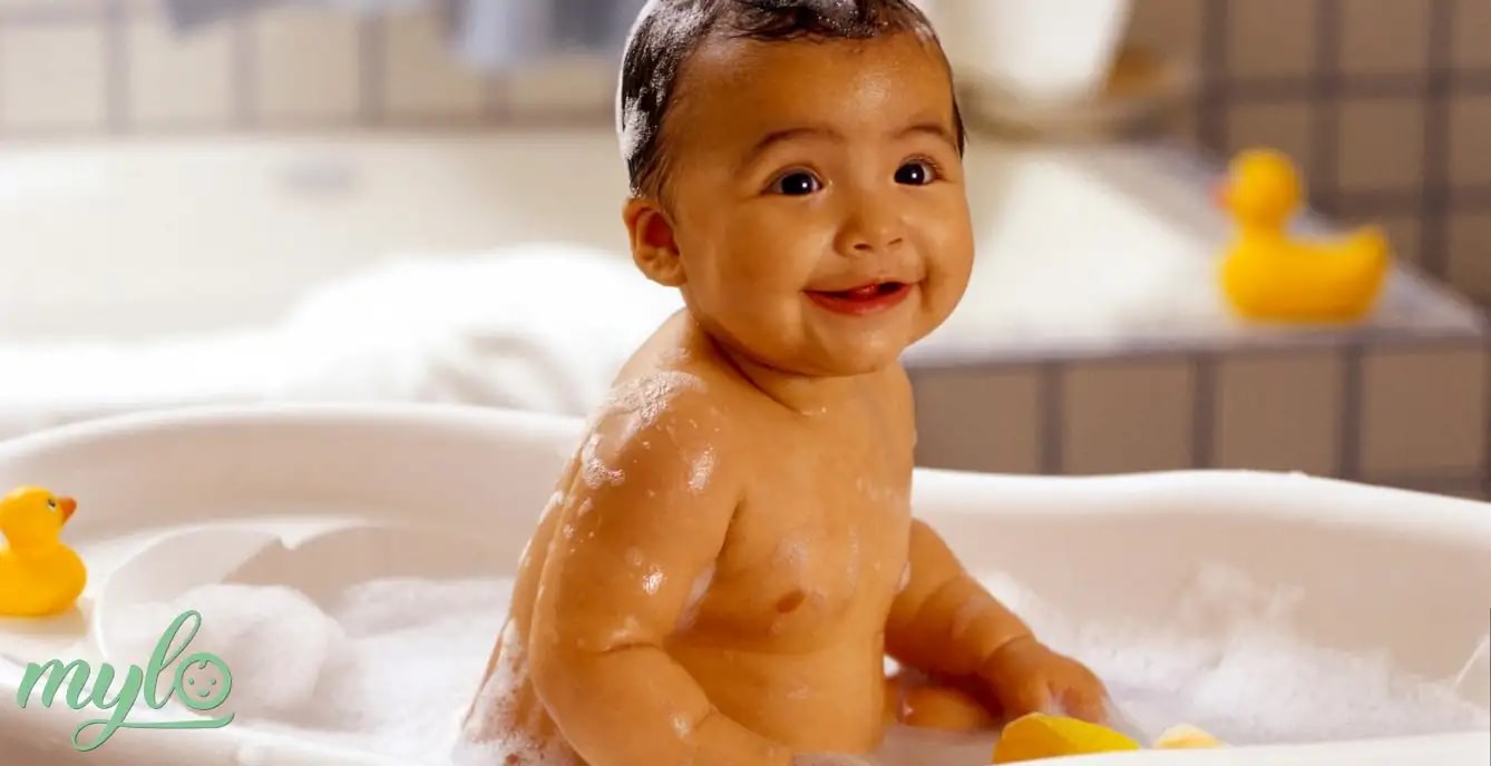 How to Choose The Right Baby Body Wash in Hindi | अपने बच्चे के लिए बॉडी वॉश ख़रीदते समय इन बातों का रखें ख़ास ख़्याल 