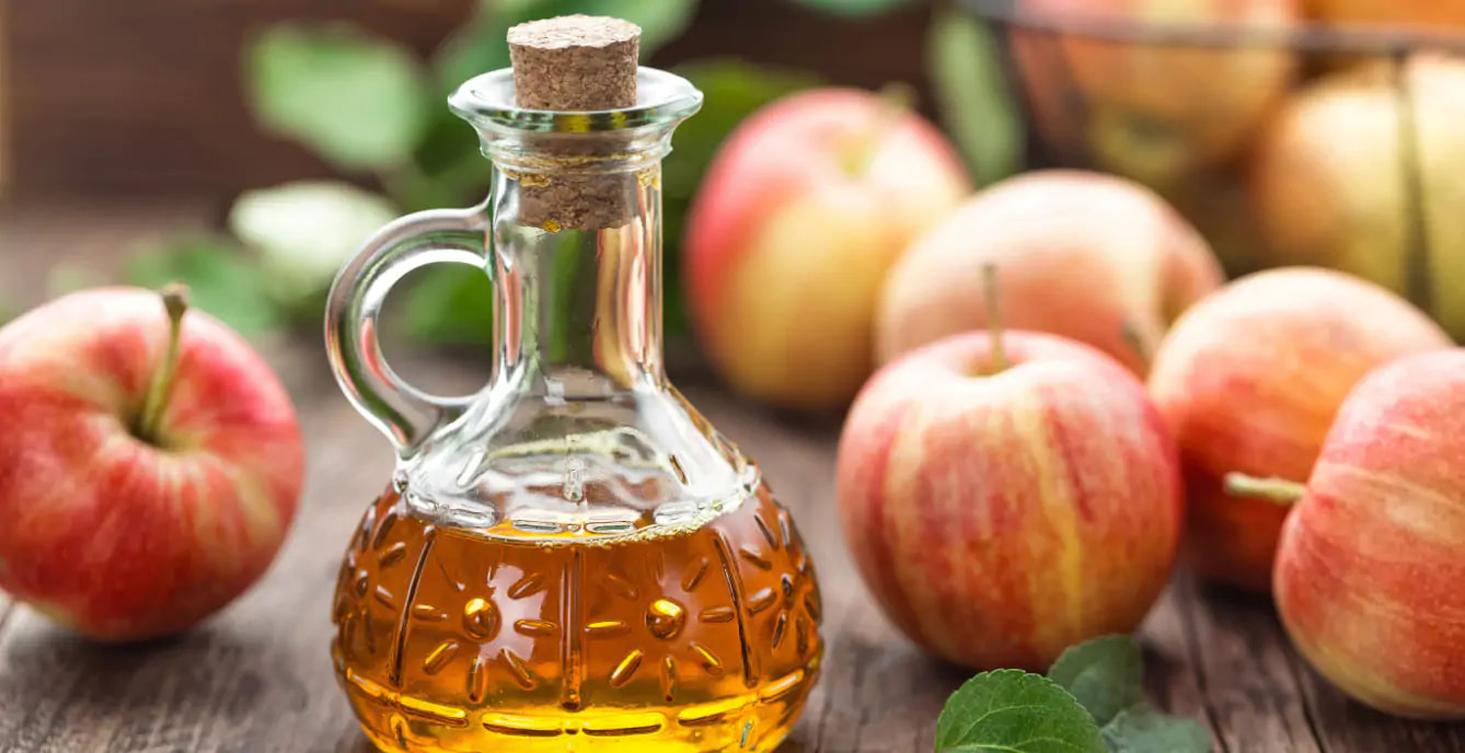 బరువు తగ్గడం, డిటాక్స్ మరియు మొత్తం ఆరోగ్యం కోసం 10 ఆశ్చర్యకరమైన ఆపిల్ సిడార్ వెనిగర్ ఉపయోగాలు  (Apple Cider Vinegar for Weight loss in telugu )