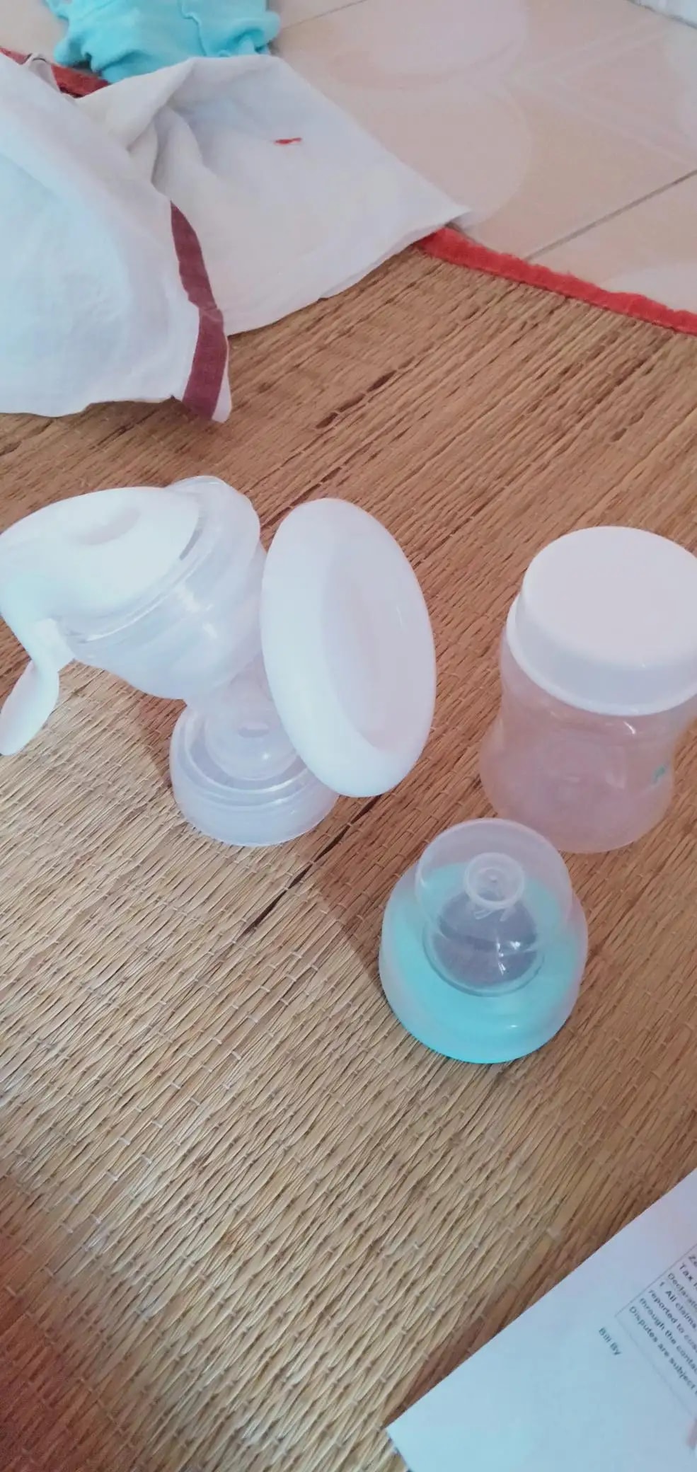 Manual Breast Pump For Feeding Mothers | Anti Colic & BPA Free | Compact & Lightweight | Easy to hold | Easy to Clean | With Bottle (150 ml)