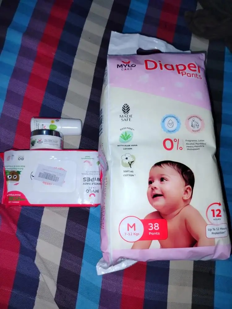 Mylo Baby New Born Diaper Pants | Up to 5Kgs | with Wetness Indicator | 92 Count