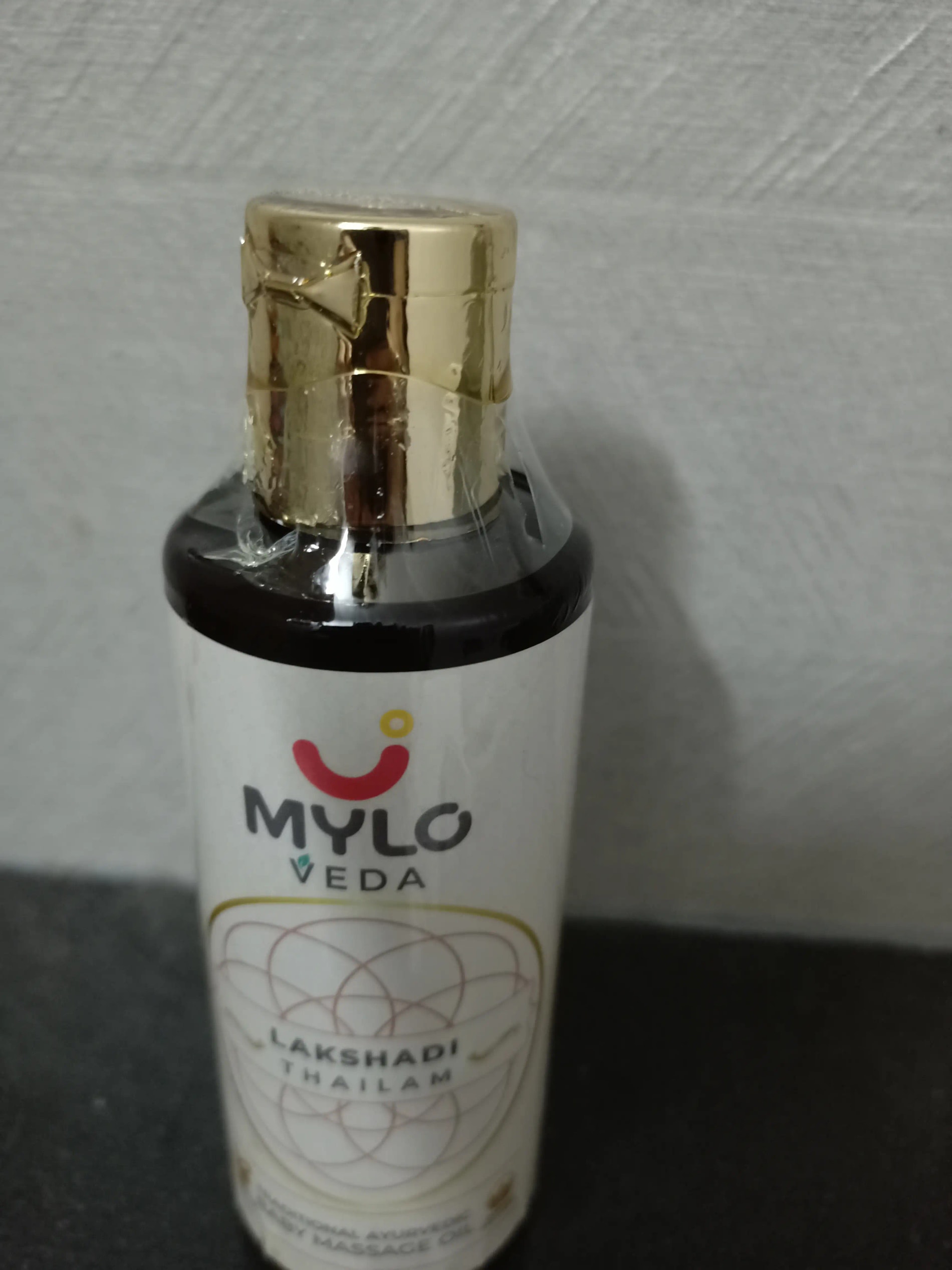 Mylo Herb Enriched Baby Massage Oil - 200 ml | Pack of 2 | Dermatologically Tested | Made Safe Certified | Nourishes Skin | Strengthens Immunity | Ayurvedic Preparation