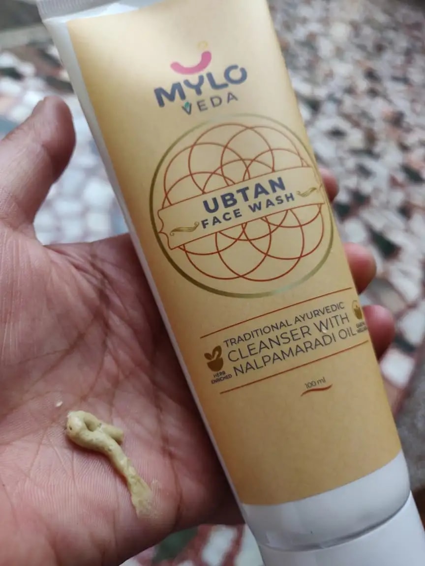 Ubtan Face Wash with Saffron, Nalpamaradi Oil & Turmeric | Brightens Skin | Removes Dead Skin Cells | Fights Acne | Lightens Skin (100 gm)