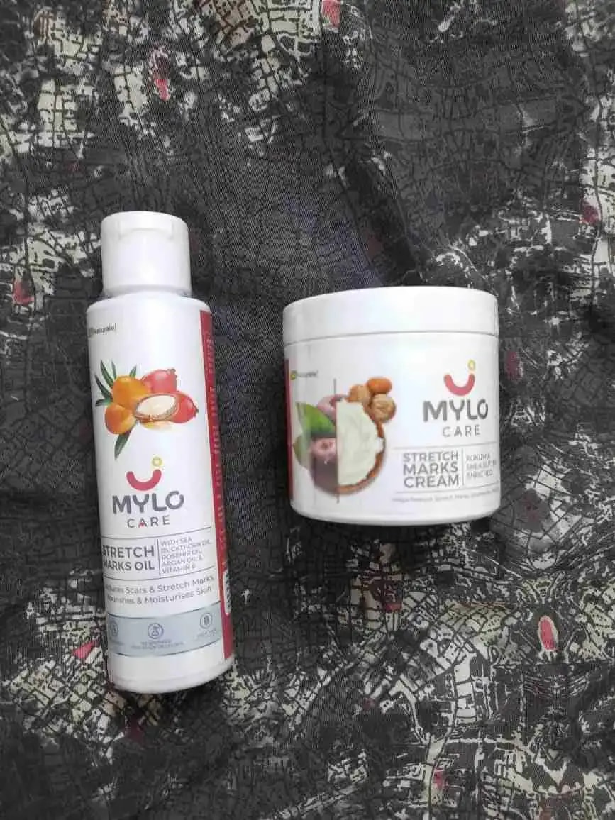 Stretch Marks Kit - Removes Scars | Made with Natural Ingredients | Tightens Skin - (1 Stretch Mark Oil - 100 ml, 2 Stretch Marks Cream - 100ml each)