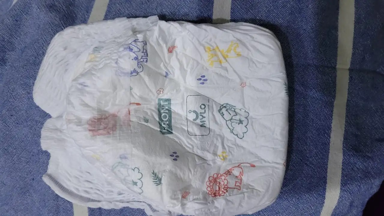 Mylo Baby New Born Diaper Pants | Up to 5Kgs | with Wetness Indicator | 92 Count