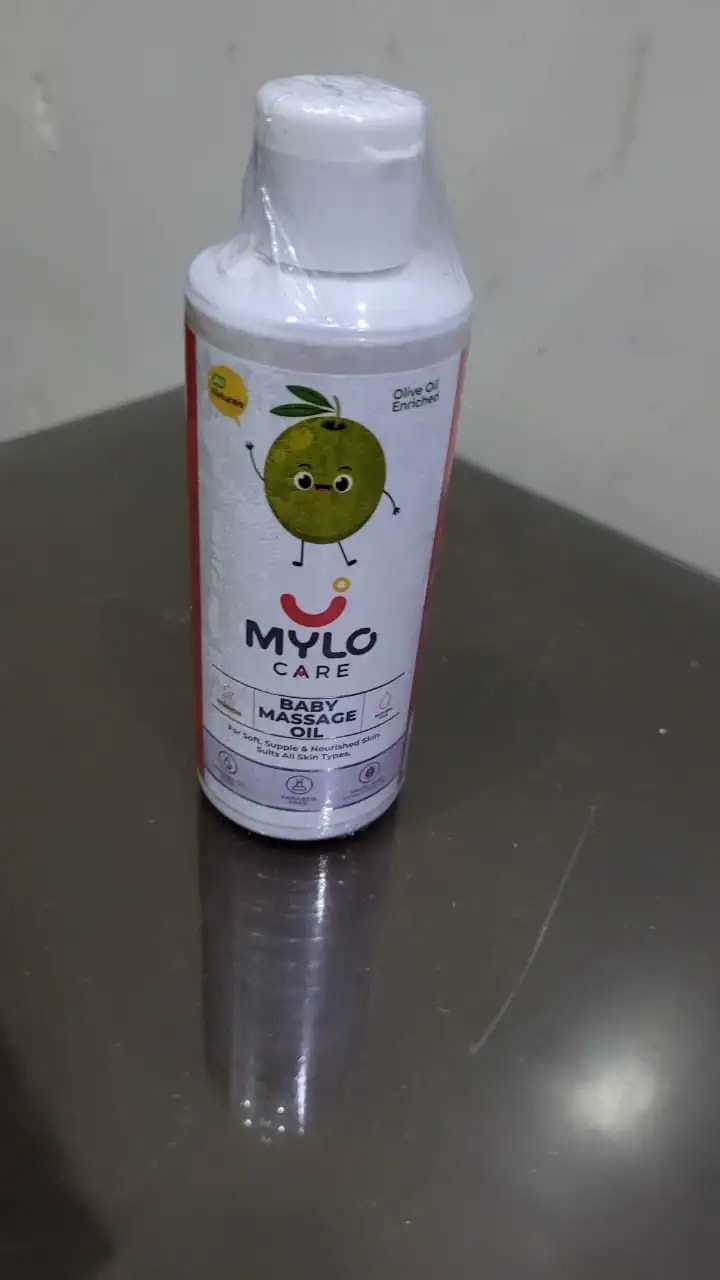 Mylo Herb Enriched Baby Massage Oil - 100 ml | For Winters Dermatologically Tested | Made Safe Certified | Nourishes Skin | Strengthens Immunity | Ayurvedic Preparation