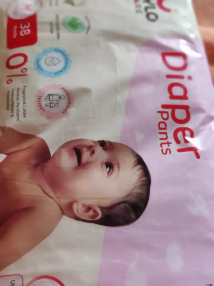 Mylo Baby New Born Diaper Pants | Up to 5Kgs | with Wetness Indicator | 92 Count