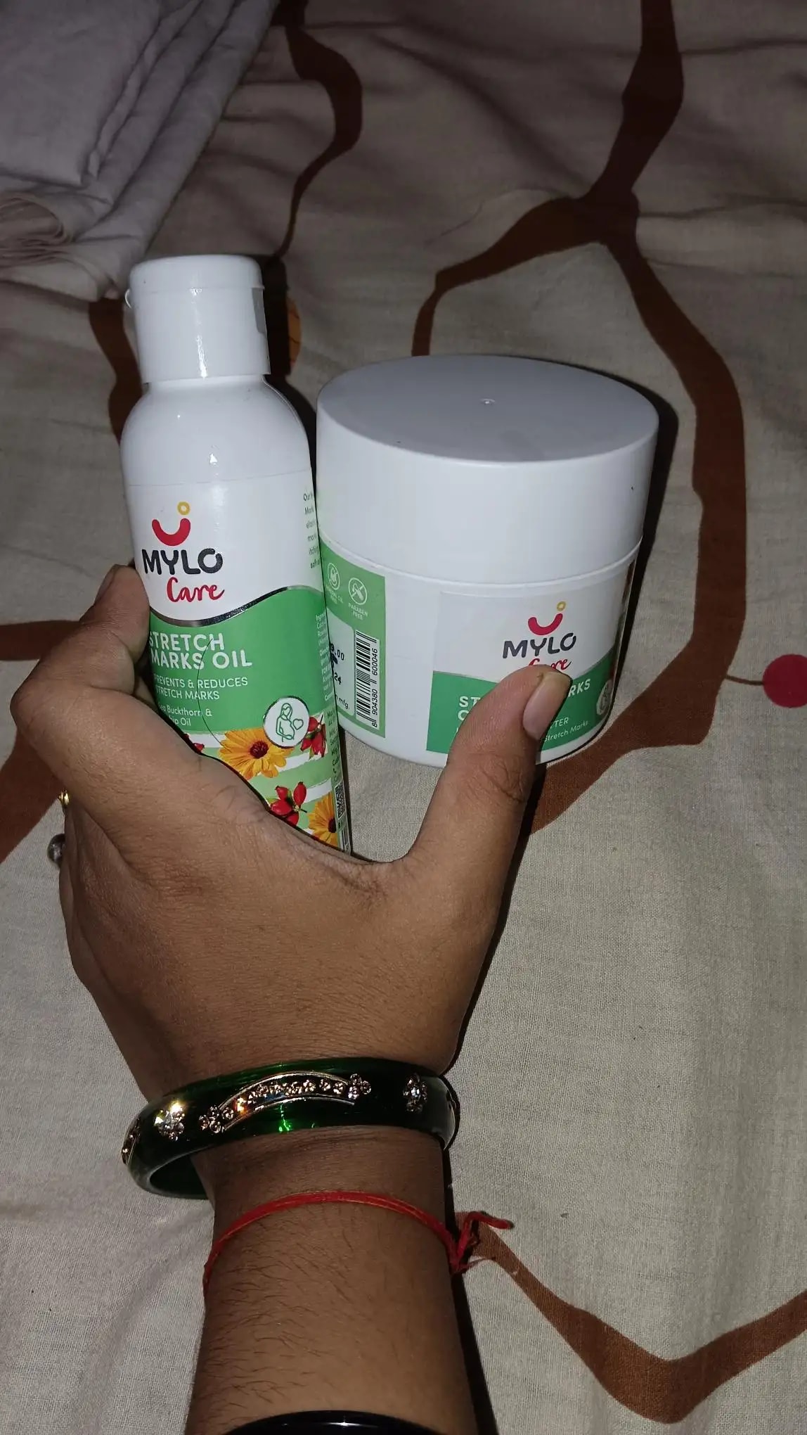 Stretch Marks Kit - Removes Scars | Made with Natural Ingredients | Tightens Skin - (1 Stretch Mark Oil - 100 ml, 2 Stretch Marks Cream - 100ml each)