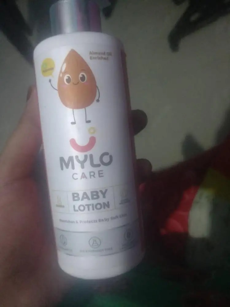 Baby Shampoo and Body Wash | Gentle Cleansing Head-to-Toe | Tear Free Formulation | Retains Natural Moisture | Dermatologically Tested | Made Safe Certified- 200 ml - Pack of 2