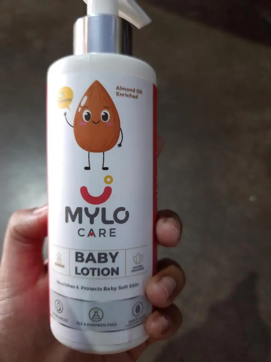 Baby Lotion for Kids | Made Safe Certified | Dermatologically Tested | Long Lasting 24 Hours Moisturisation | Soothes Dryness - 200 ml