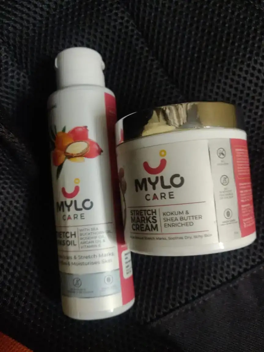 Stretch Marks Kit - Removes Scars | Made with Natural Ingredients | Tightens Skin - (1 Stretch Mark Oil - 100 ml, 2 Stretch Marks Cream - 100ml each)