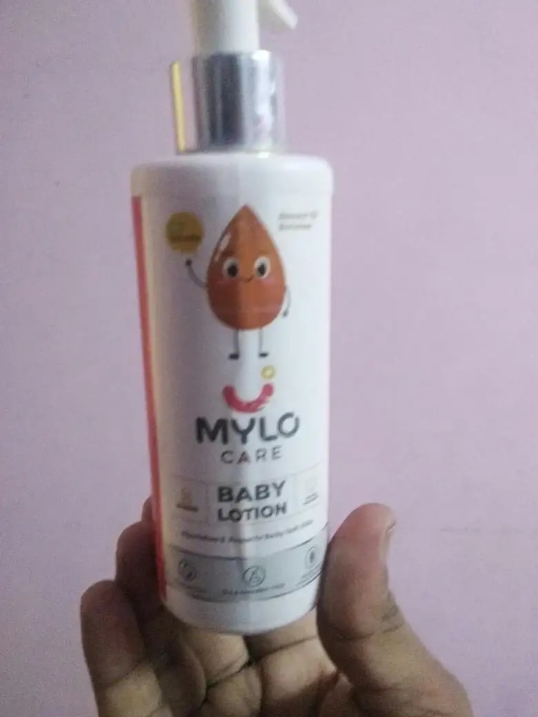 Baby Lotion for Kids | Made Safe Certified | Dermatologically Tested | Long Lasting 24 Hours Moisturisation | Soothes Dryness - 200 ml