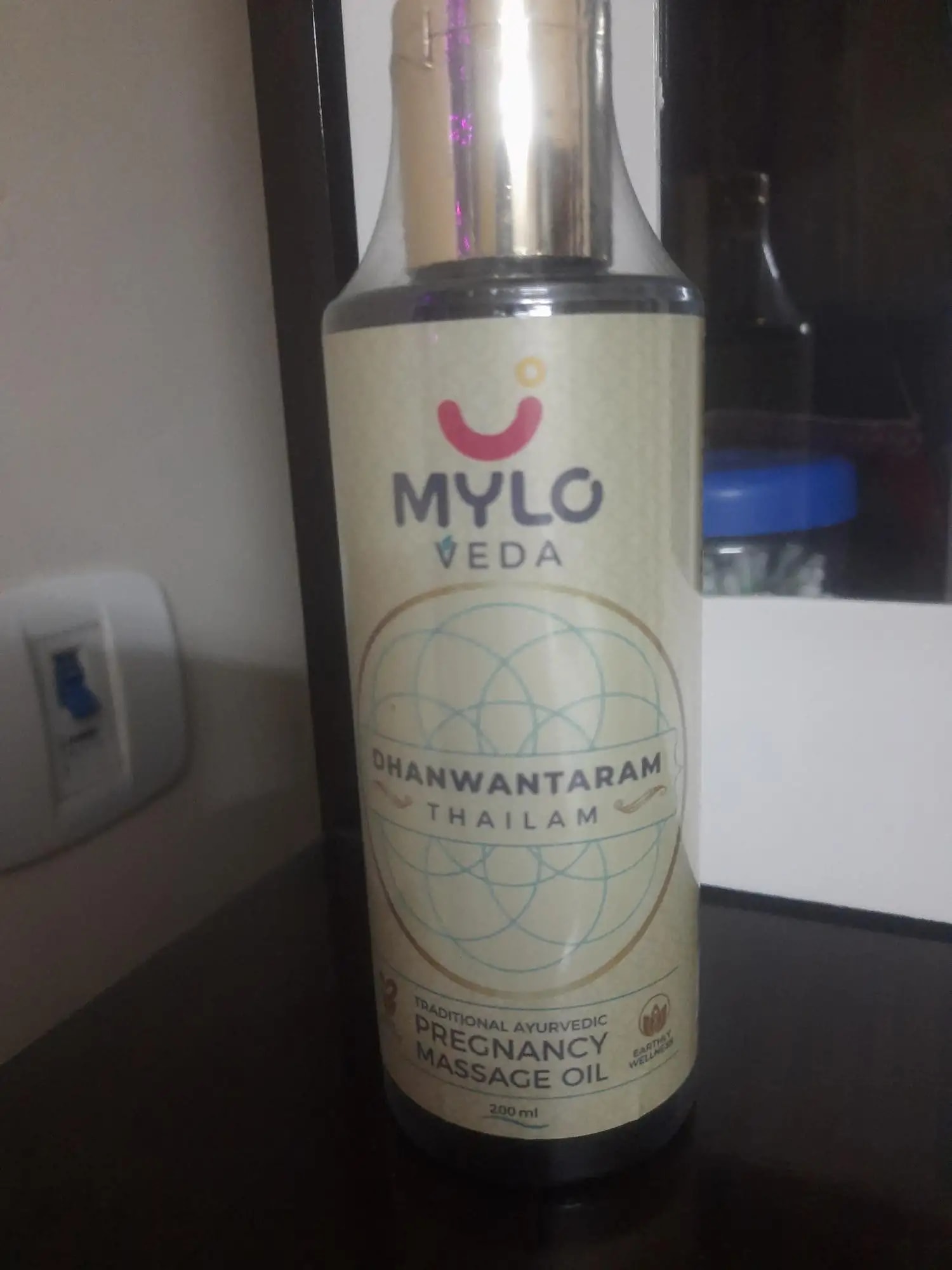 Ayurvedic Pregnancy Massage Oil | Relieves Pregnancy Pain & Ichiness | Heals Stretch Marks | Firms Up Body Post Pregnancy | Made with Dhanwantram Recipe (200 ml)