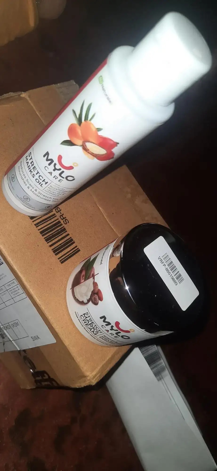 Stretch Marks Kit - Removes Scars | Made with Natural Ingredients | Tightens Skin - (1 Stretch Mark Oil - 100 ml, 2 Stretch Marks Cream - 100ml each)