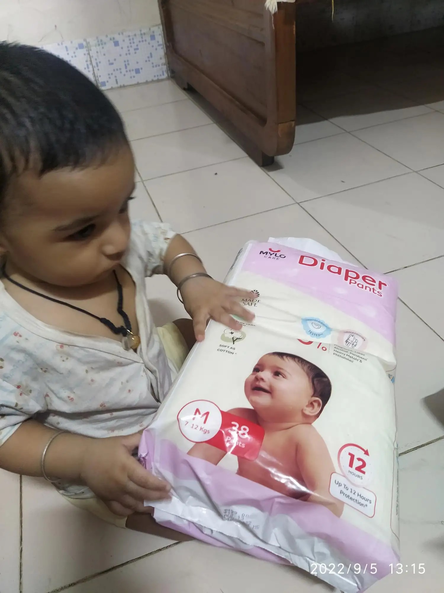 Mylo Baby New Born Diaper Pants | Up to 5Kgs | with Wetness Indicator | 92 Count