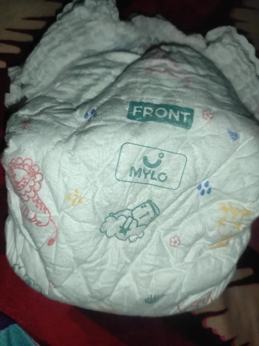 Mylo Baby New Born Diaper Pants | Up to 5Kgs | with Wetness Indicator | 92 Count