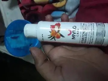 Stretch Marks Oil With Sea Buckthorn, Rosehip, Argan & Coconut Oil | Scars & Stretch Mark Lightening | Natural Skin Care Solution for Pregnant Women - 100ml