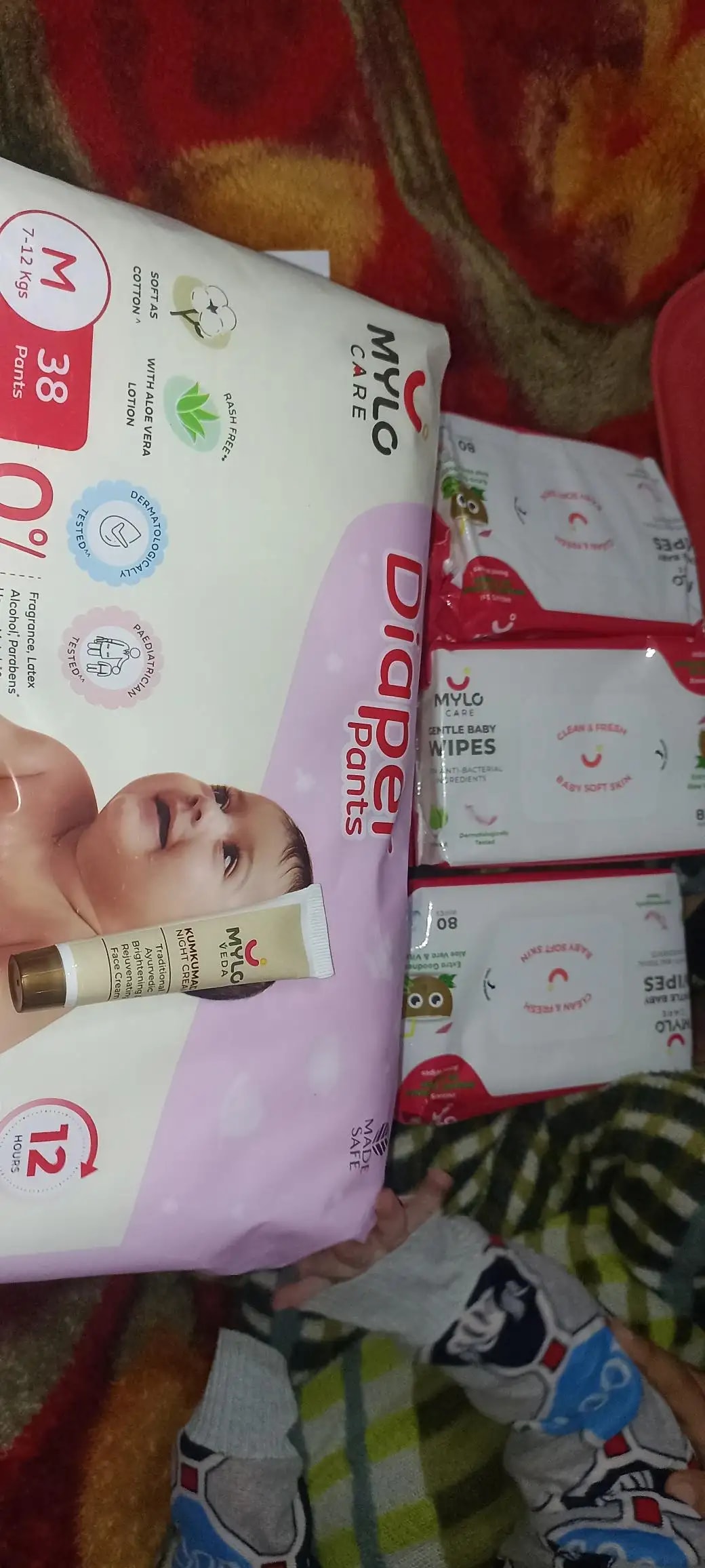 Mylo Baby New Born Diaper Pants | Up to 5Kgs | with Wetness Indicator | 92 Count