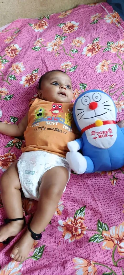 Mylo Baby New Born Diaper Pants | Up to 5Kgs | with Wetness Indicator | 92 Count