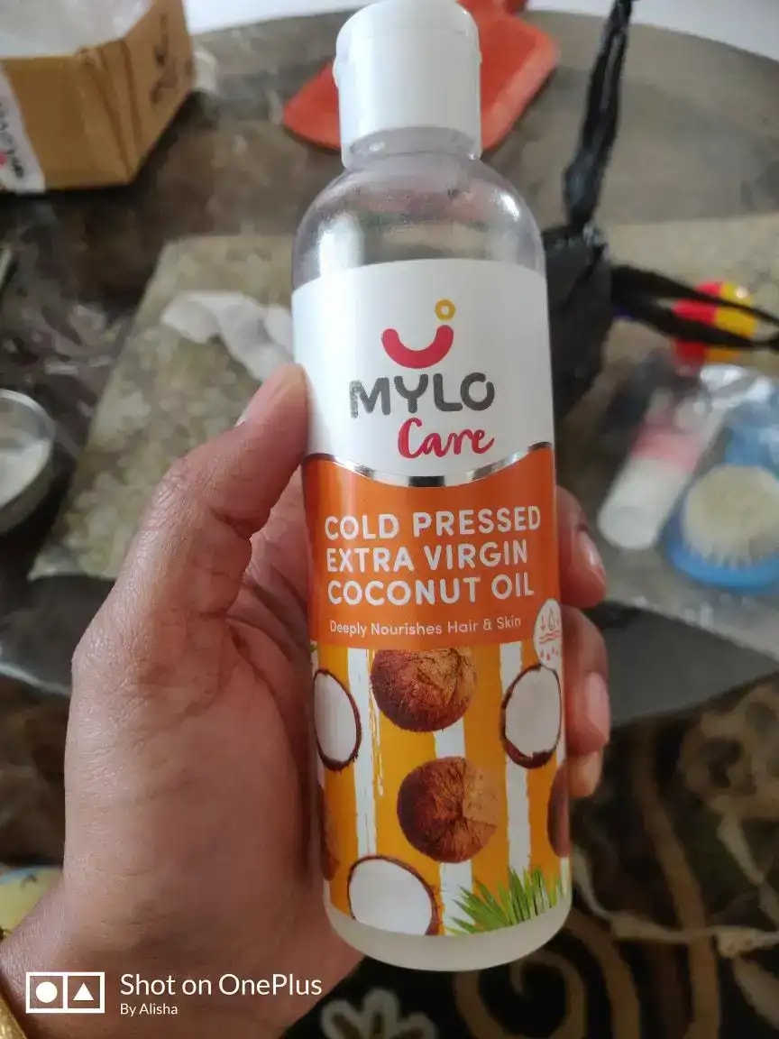 Cold Pressed Extra Virgin Coconut Oil for Skin & Hair - Nourishes Skin Deeply | Reduces Dandruff | Strengthens Hair | Soothes Baby's Rashes - 200 ml