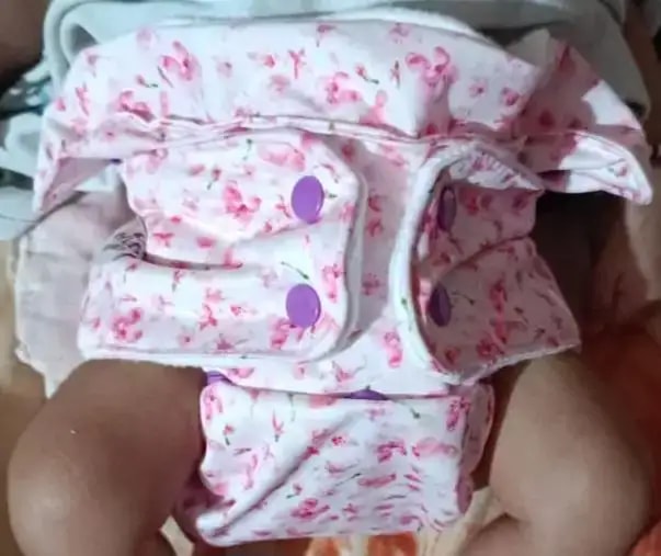 Adjustable Washable & Reusable Cloth Diaper With Dry Feel, Absorbent Insert Pad (3M-3Y) Prevents Rashes - Floral Spring - Pack of 1