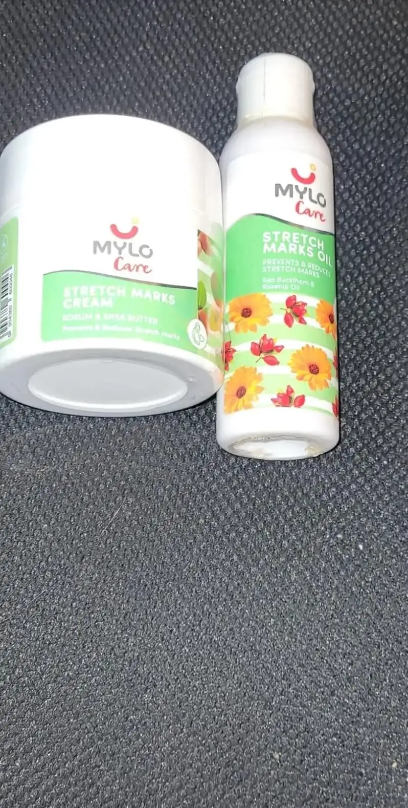Stretch Marks Kit - Removes Scars | Made with Natural Ingredients | Tightens Skin - (1 Stretch Mark Oil - 100 ml, 2 Stretch Marks Cream - 100ml each)