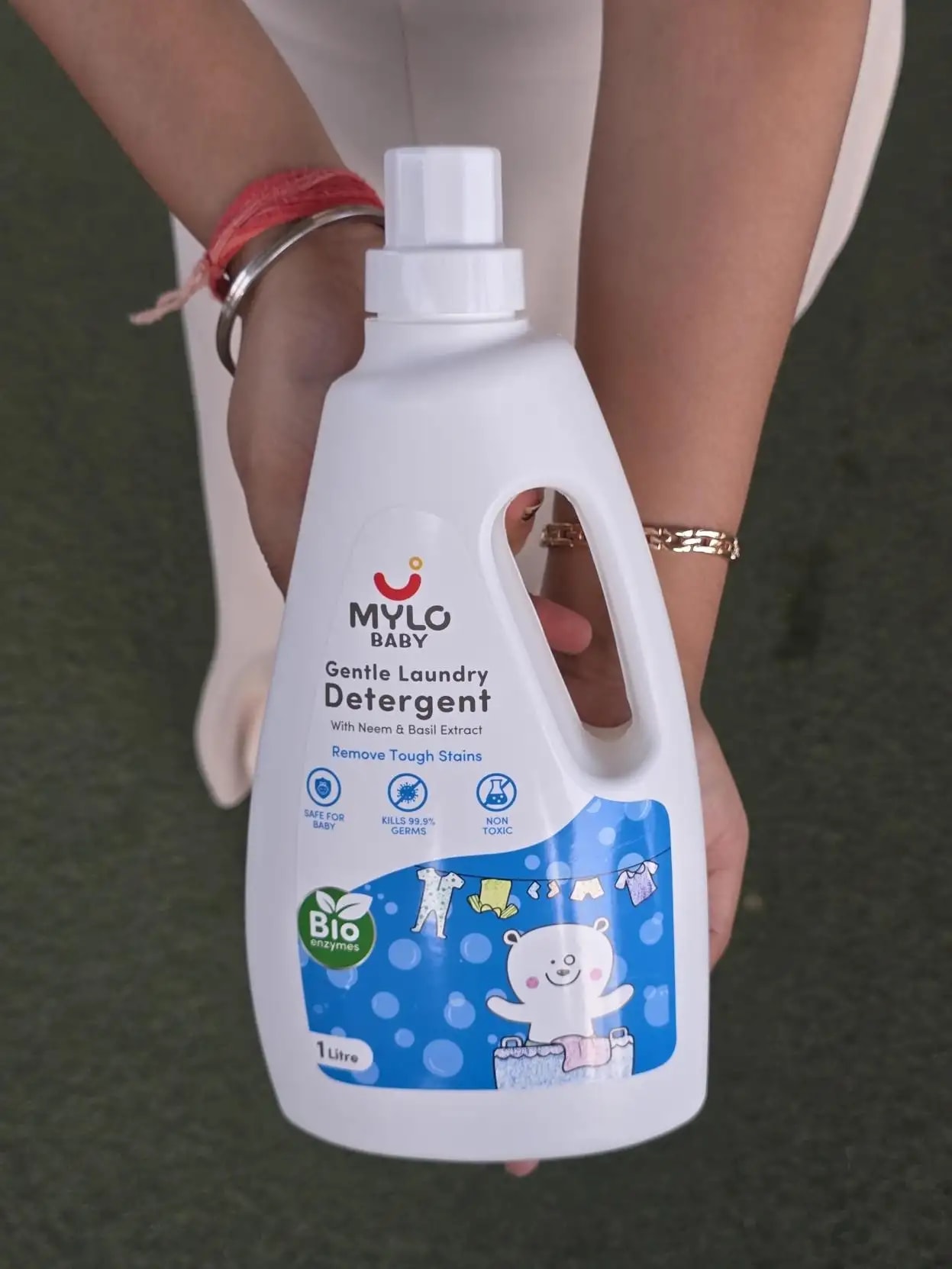 Baby Safe Liquid Detergent for Baby Clothes | Tough on stains | Gentle on clothes | Keeps Color & Softness Intact | Suitable for Front & Top Load Washing Machine | 1 litre - Pack of 2