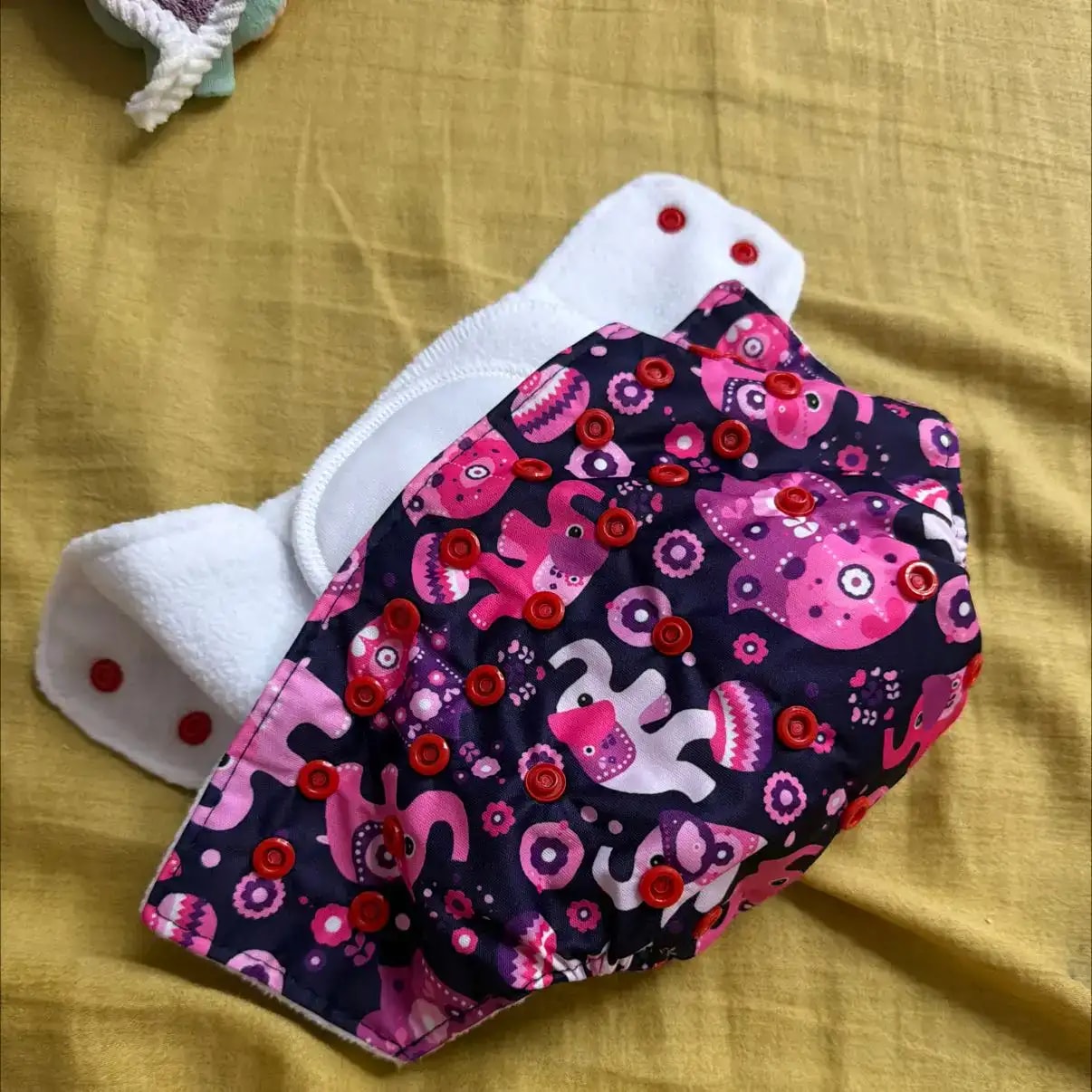 Adjustable Washable & Reusable Cloth Diaper With Dry Feel, Absorbent Insert Pad (3M-3Y) Prevents Rashes - Floral Spring - Pack of 1