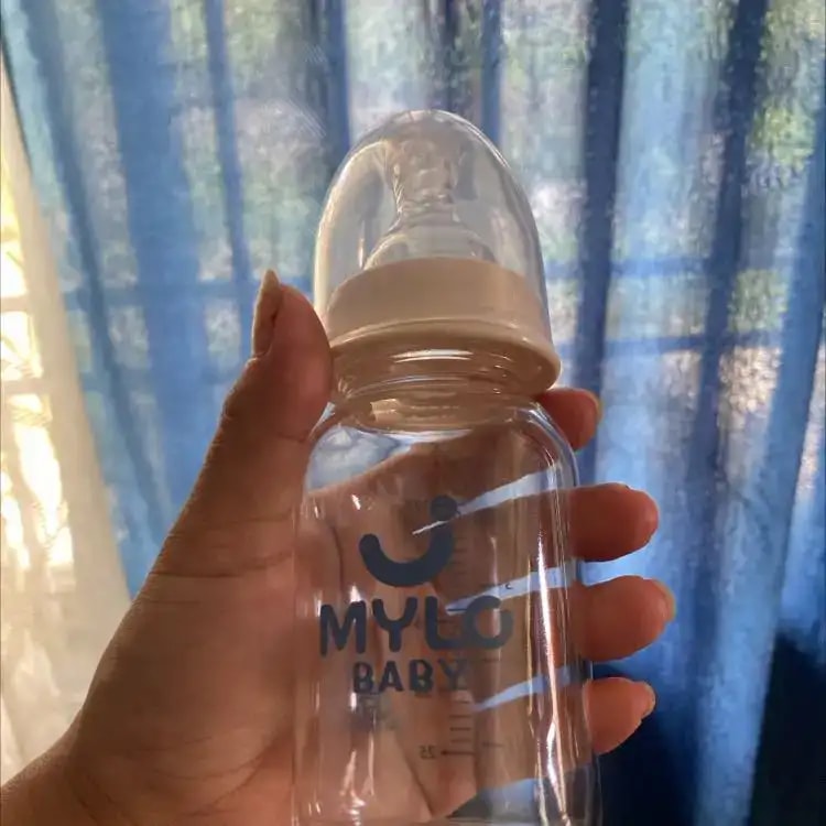 Glass Feeding Bottle | BPA Free | Anti-Colic | 100% Food Grade | Stain & Odor Free - 125 ml