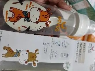 2-in-1 Baby Feeding Bottle | BPA Free with Anti-Colic Nipple & Spoon | Easy Flow Neck Design - Lion & Giraffe 125ml & 250ml