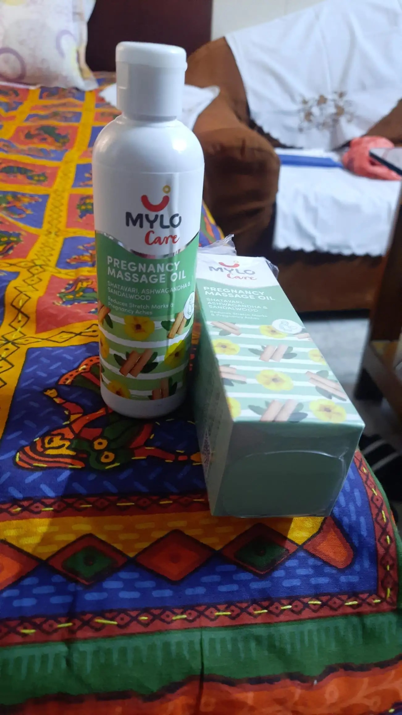 Ayurvedic Pregnancy Massage Oil | Relieves Pregnancy Pain & Ichiness | Heals Stretch Marks | Firms Up Body Post Pregnancy | Made with Dhanwantram Recipe (200 ml)