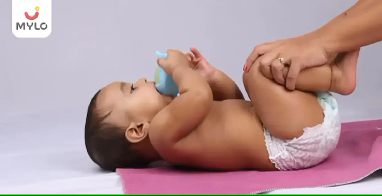 புதிதாகத் தாய்மை அடைந்த தாய்மார்களுக்குக் குழந்தைக்கு மசாஜ் செய்வது பற்றிய உதவிக் குறிப்புகள் மற்றும் உத்திகள் (Baby Massaging Tips and Techniques That'll Help All New Moms In Tamil)
