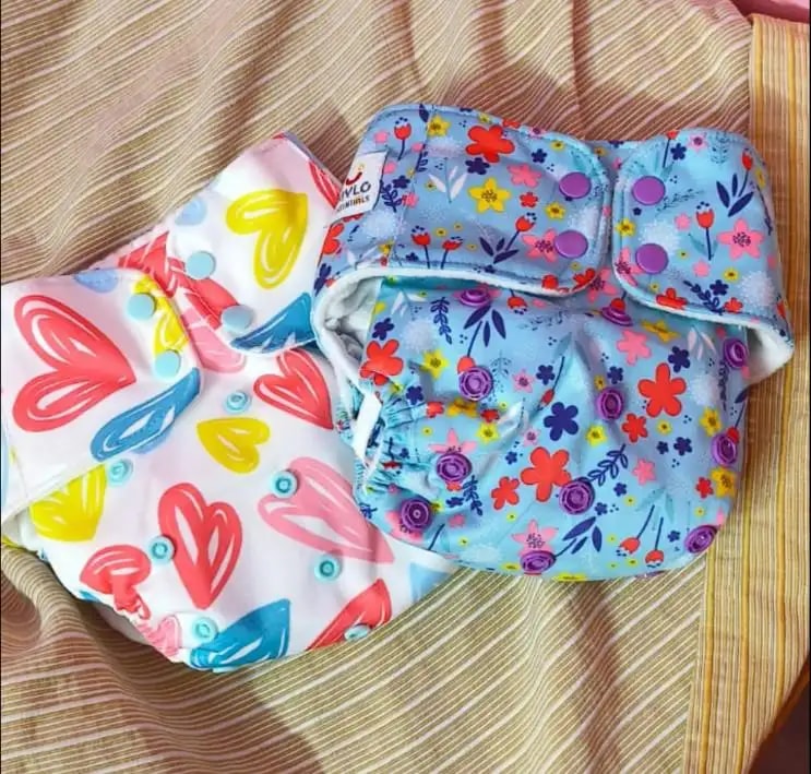 Adjustable Washable & Reusable Cloth Diaper With Dry Feel, Absorbent Insert Pad (3M-3Y) Prevents Rashes - Floral Spring - Pack of 1
