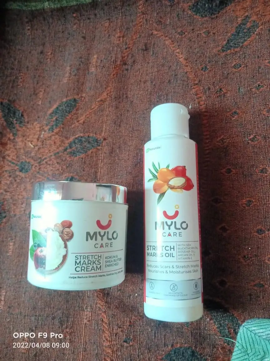 Stretch Marks Kit - Removes Scars | Made with Natural Ingredients | Tightens Skin - (1 Stretch Mark Oil - 100 ml, 2 Stretch Marks Cream - 100ml each)