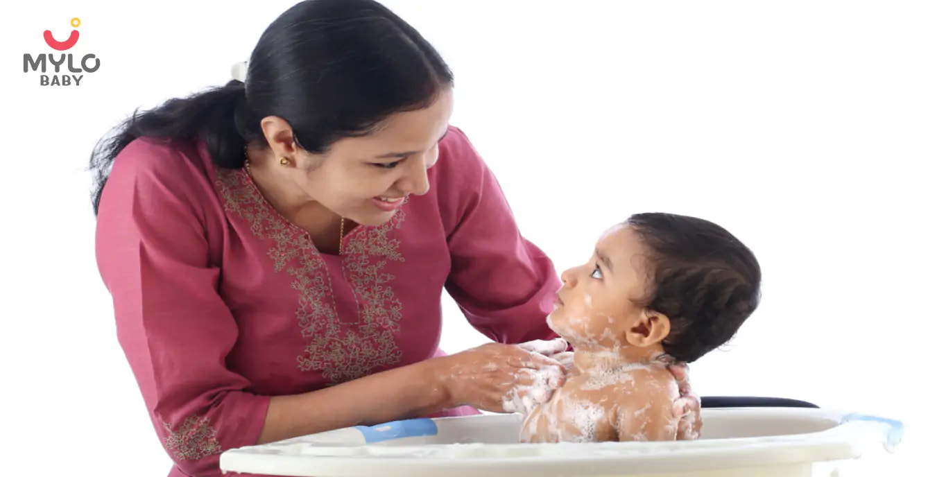 7 Important Tips Every Mom Should Remember While Bathing Her Little One