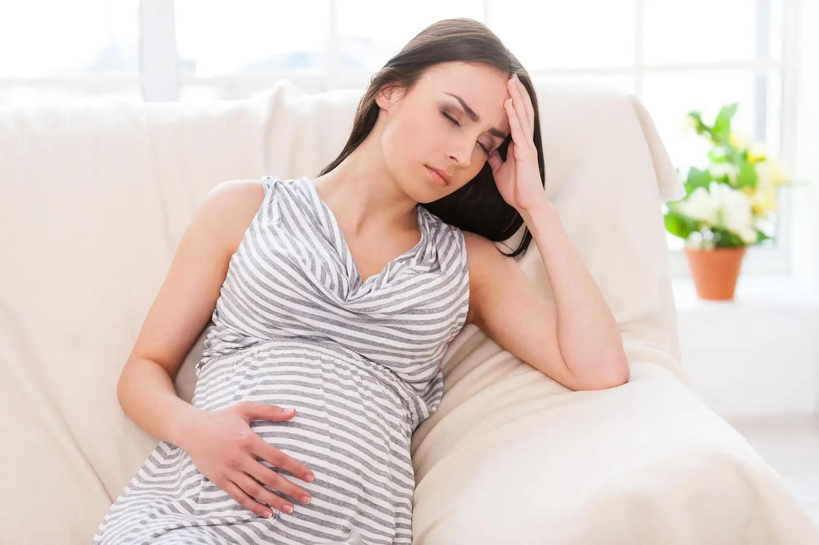 Bleeding During Pregnancy in Hindi | क्या प्रेग्नेंसी में भी होती है ब्लीडिंग?  