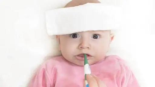 सर्दियों में नवजात शिशु को रहता है टॉन्सिलाइटिस होने का ख़तरा, ऐसे रखें उनका ध्यान